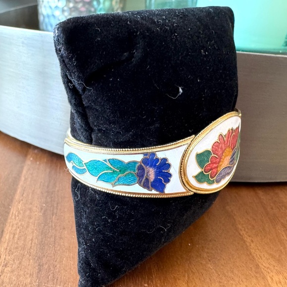 Floral Cloisonné Hinged Bracelet - Picture 4 of 7